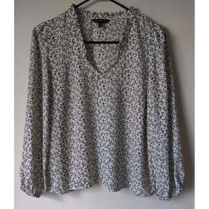 Banana Republic Women's Black/White Long Sleeve V-Neck Blouse Size‎ Small